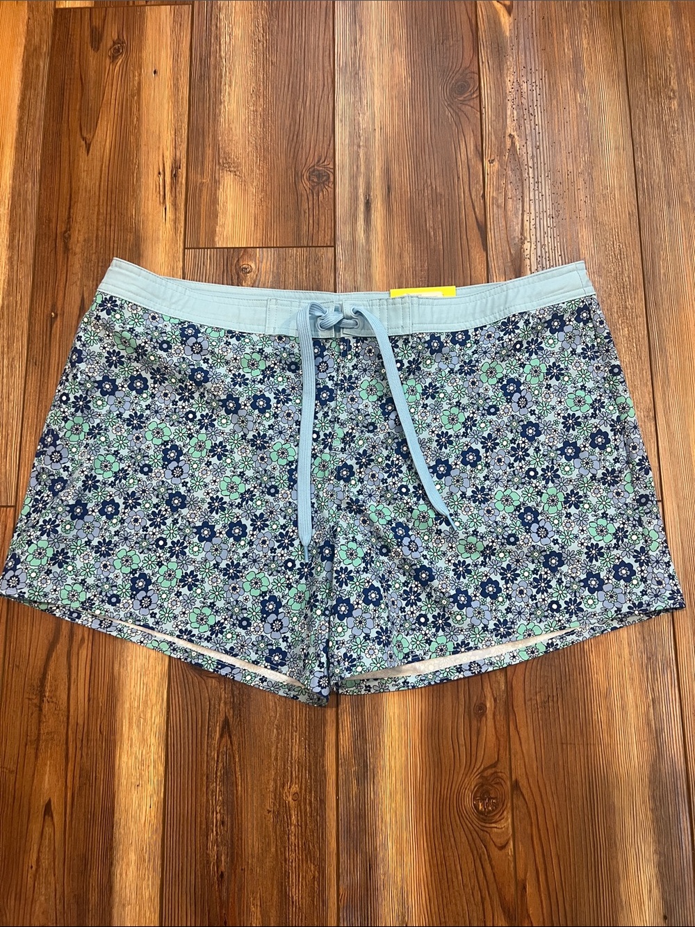 Floral Print Women’s Drawstring Shorts — Blue/Green